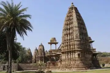 temples and cultural heritage during the Shirdi trip
