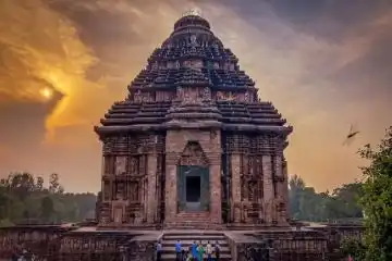 famous temples and local delights in Bhubaneswar