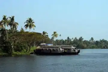 must visit beaches and temples in Alappuzha